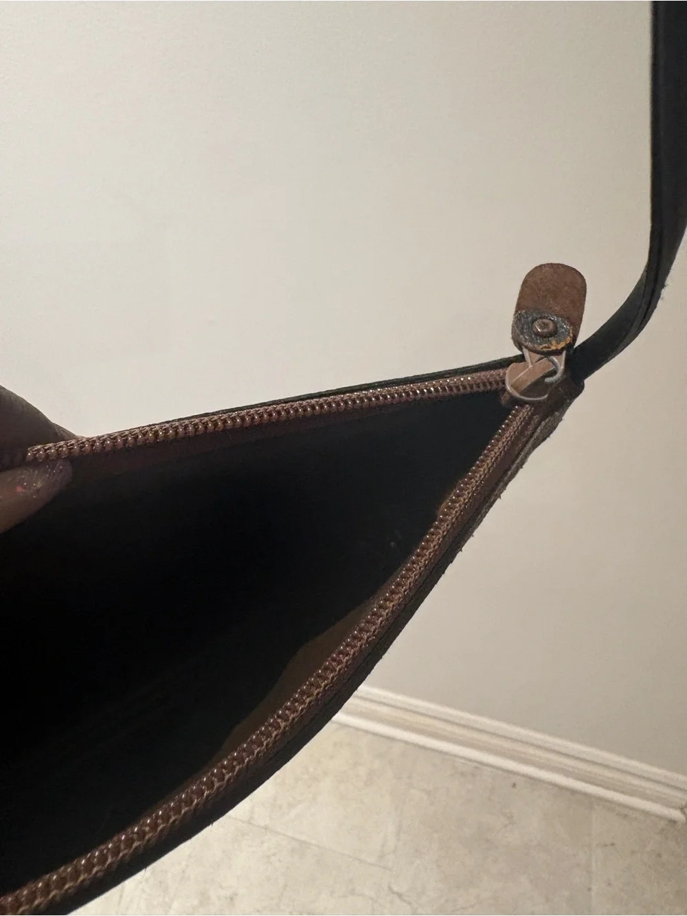 Authentic Check Burberry Vintage Pouch - Picture 7 of 7